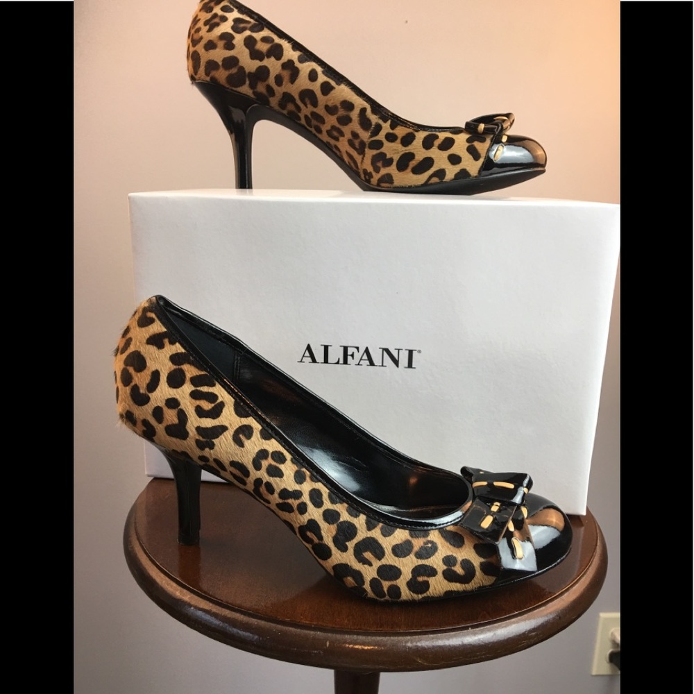 ALFANI Hamilleo Leopard/ Patent Leather Heels 7M